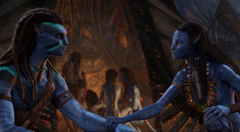 Jake und Neytiri schauen sich in die Augen