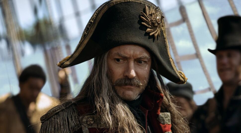 Jude Law als Hook in der Peter Pan und Wendy Realverfilmung