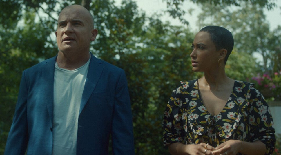 Dominic Purcell als Adrian und Andy Allo als Mali in Bruce Willis’ letztem Film Assassin – Every Body is a Weapon