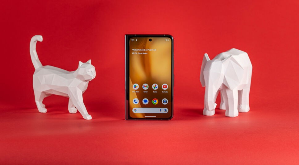 Das Frontdisplay des Pixel Fold mit App-Übersicht