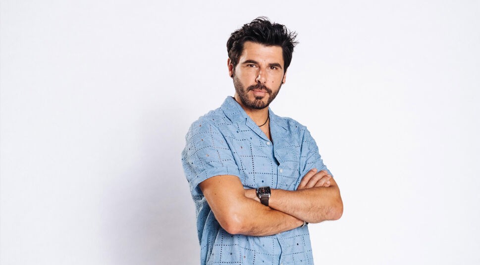 Riccardo Angelini spielt Matteo Borazio.