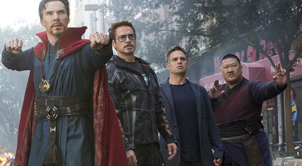 Du wirst von Thanos' Schergen auf offener Straße angegriffen. Wie reagierst du?