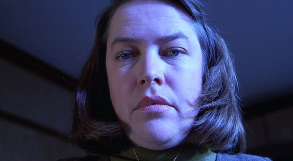 Liebe auf den ersten Klick? Eine Frau verliebt sich in das Internet und kämpft mit allen Mitteln darum, das World Wide Web heiraten zu dürfen.