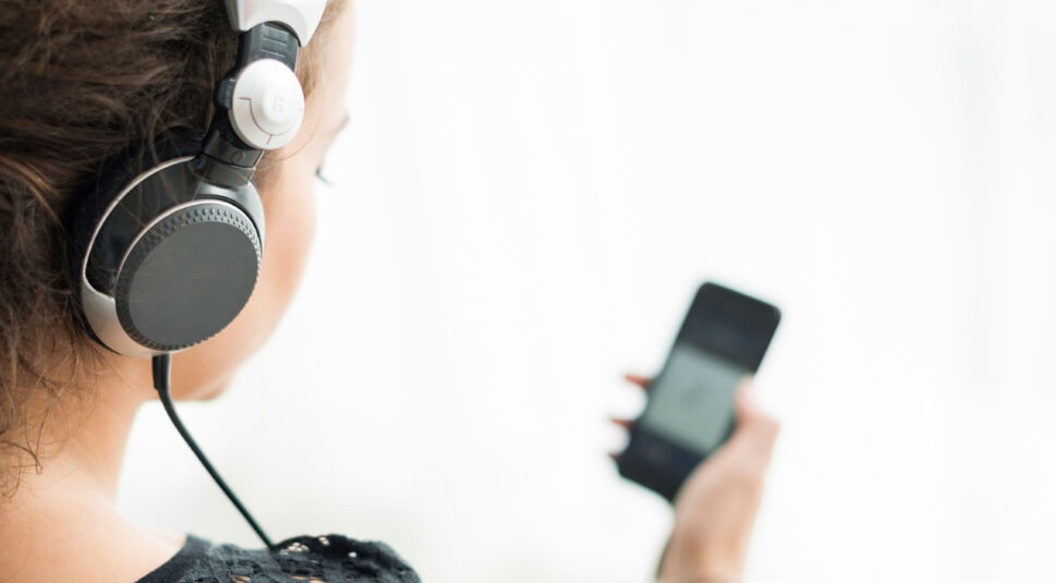 Listening to the music on smartphone