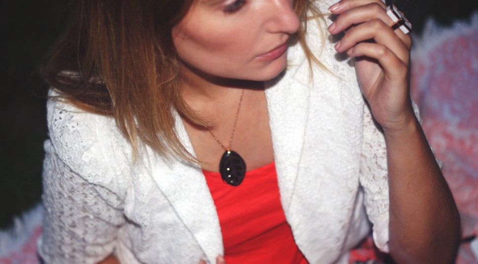 Gadgets_Wearables_smart_jewelry_Schmuck_Altrius_Vinaya_Leaf_featured_Vodafone-4