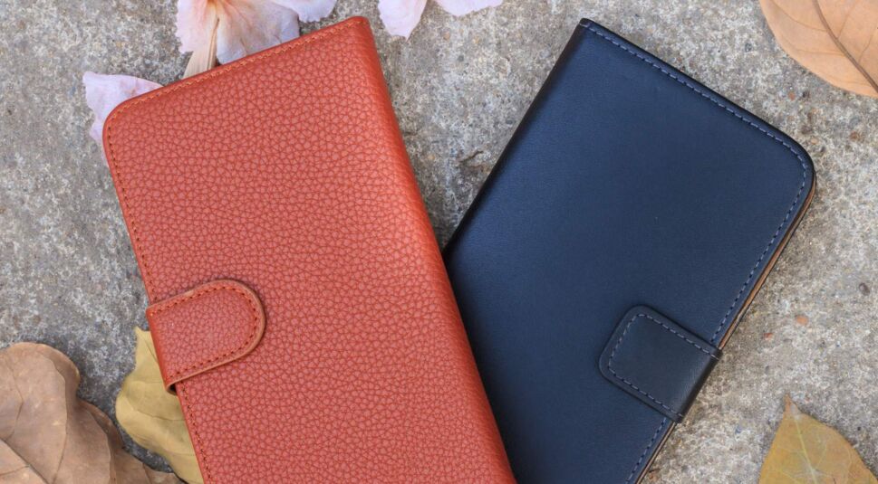 2 Flipcases aus Leder für das HTC U11