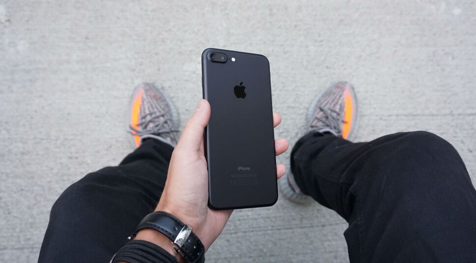  Um die Apple Watch nutzen zu können, musst Du sie mit dem iPhone koppeln.