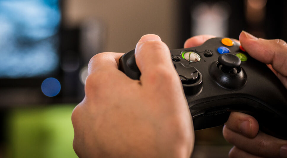 Windows 10 installiert die Treiber für den Xbox 360 Controller automatisch.