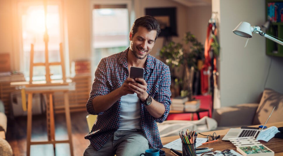 Mann schaltet WLAN nach iOS 11 Update aus.