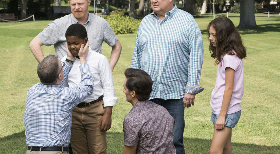 Cam und Michel beim picknicken mit Freunden | ©Fox