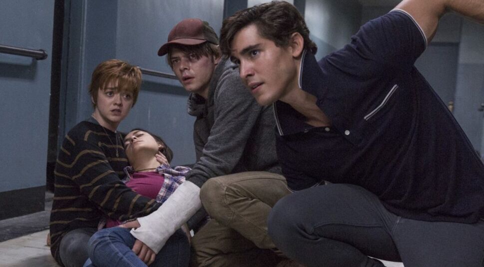Anya Taylor-Joy, Maisie Williams, Blu Hunt, Charlie Heaton und Henry Zaga in New Mutants