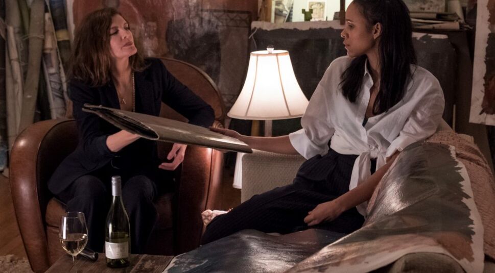 Rene Russo und Zawe Ashton in Die Kunst des toten Mannes