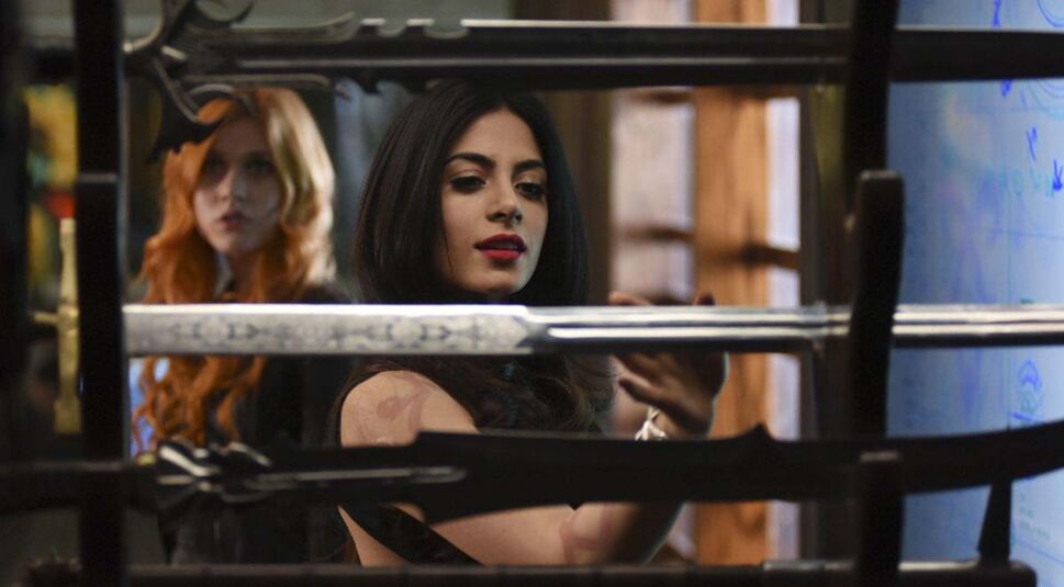 Emeraude Toubia in Shadowhunters