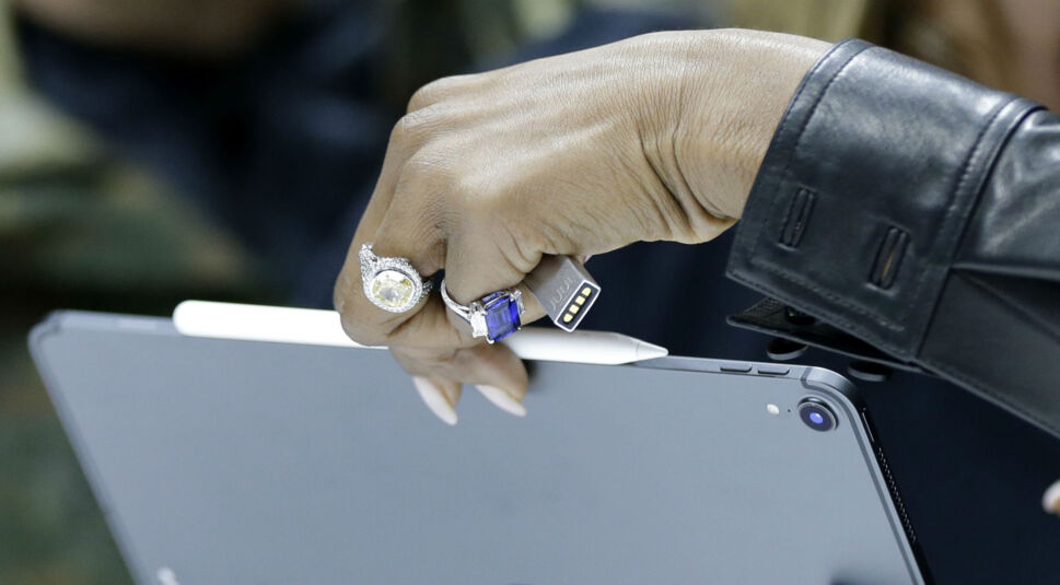 iPad Pro und Apple Pencil werden vorgestellt.