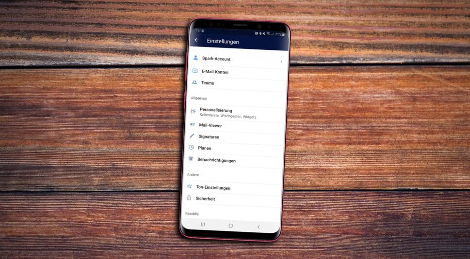 Die Einstellungen der Spark-App am Android-Smartphone einsehen.