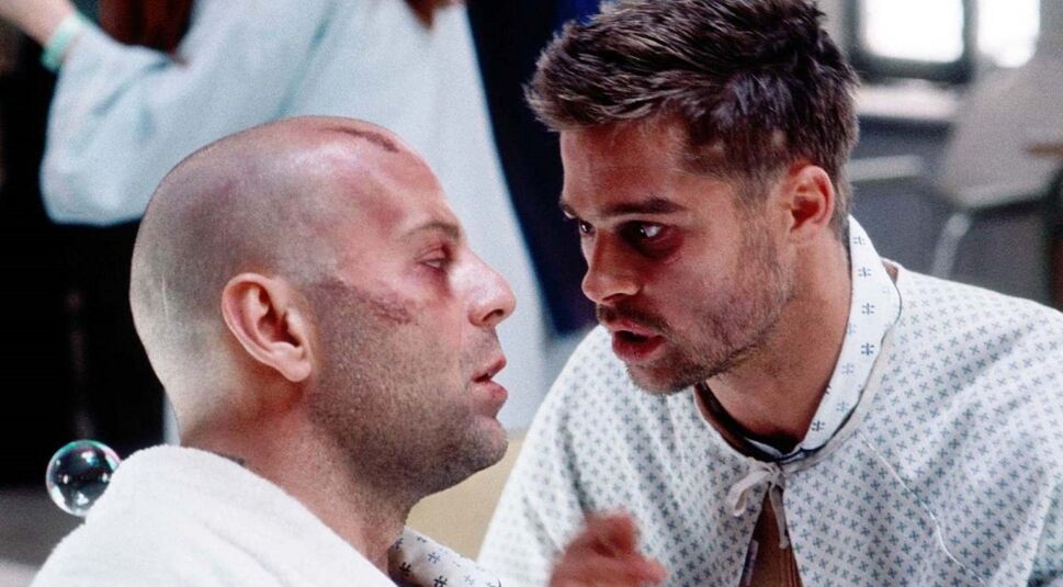 Bruce Willis und Brad Pitt im Zeitreisefilm 12 Monkeys | © Concorde Home Entertainment GmbH