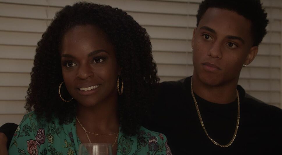 Samantha Marie Ware als Angela in Netflix' What/If