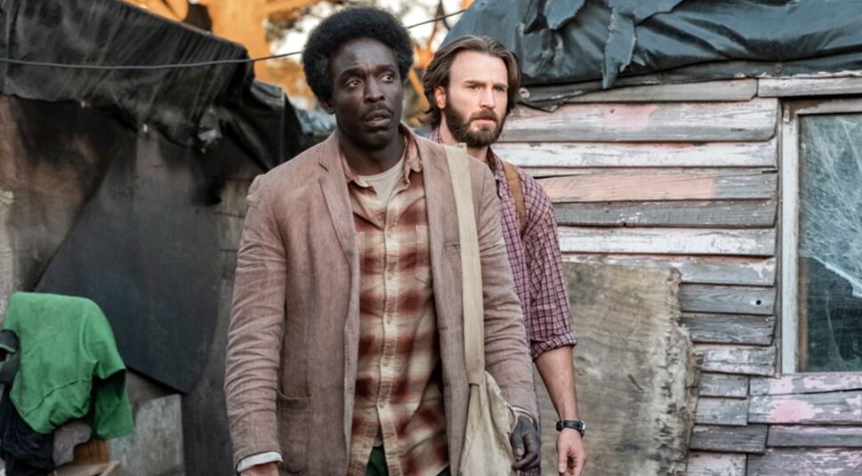 Michael Kenneth Williams und Chris Evans in The Red Sea Diving Resort