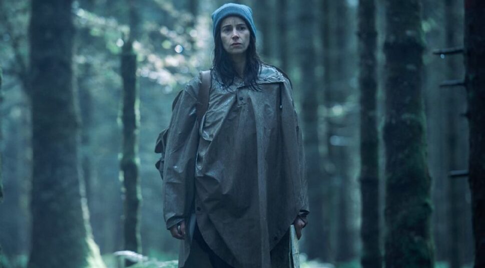 Suliane Brahim in Black Spot