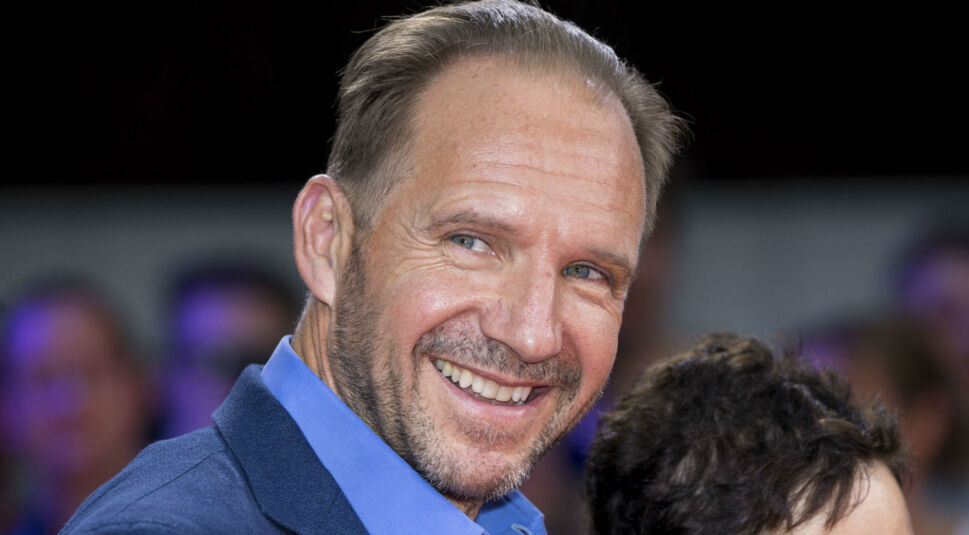 Der Harry-Potter-Darsteller Ralph Fiennes bei einer Filmpremiere.
