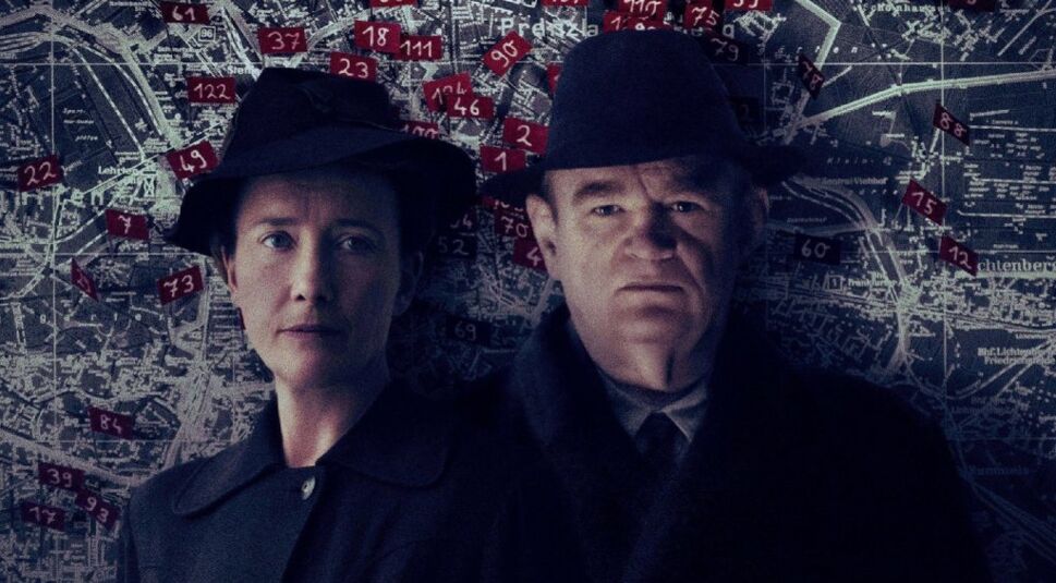 Emma Thompson und Brendan Gleeson in Jeder stirbt für sich allein