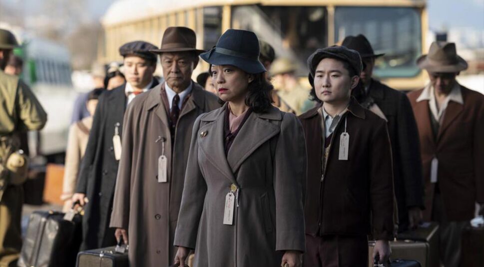 Naoko Mori und James Saito in The Terror Staffel 2.