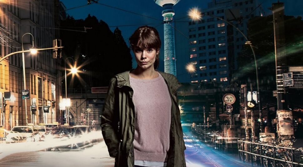 Laia Costa in Victoria