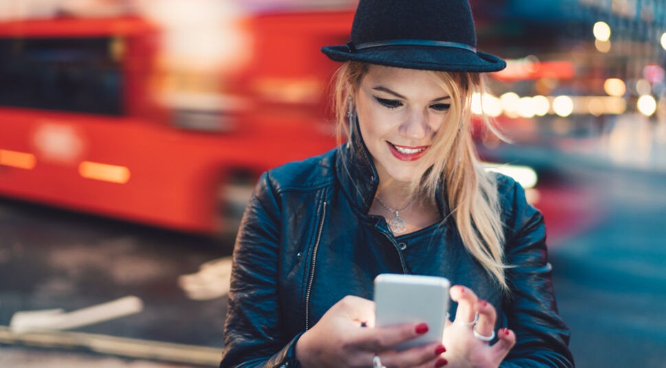 Praktische Apps und Gadgets für Deinen Städtetrip 