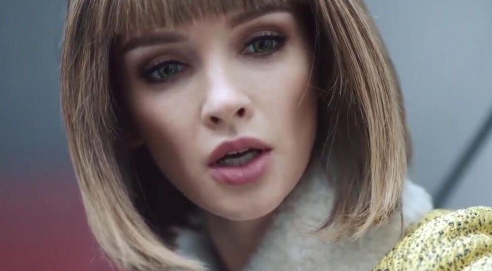 Paulina Andreeva als Arisa in Better than us bei Netflix