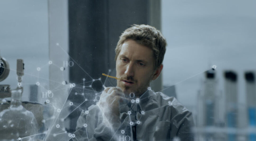 Kirill Käro als Georgy in Better than us auf Netflix