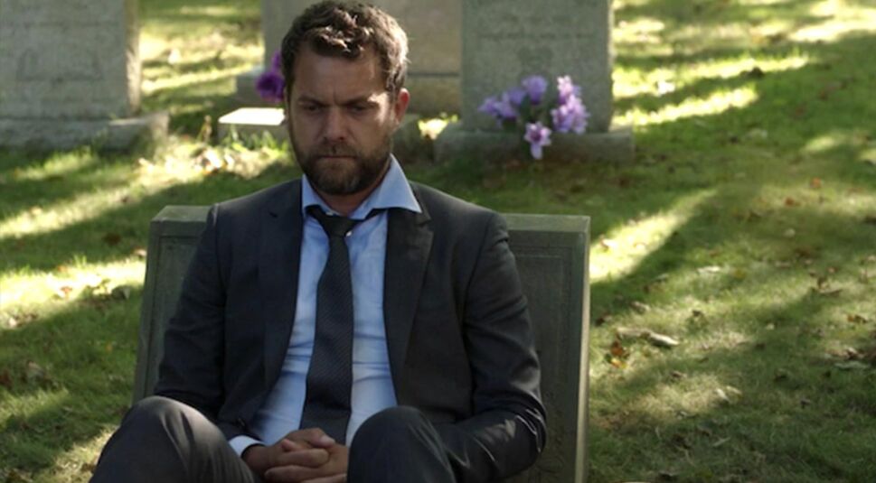 Cole (Joshua Jackson) trauert um Ex-Frau Alison