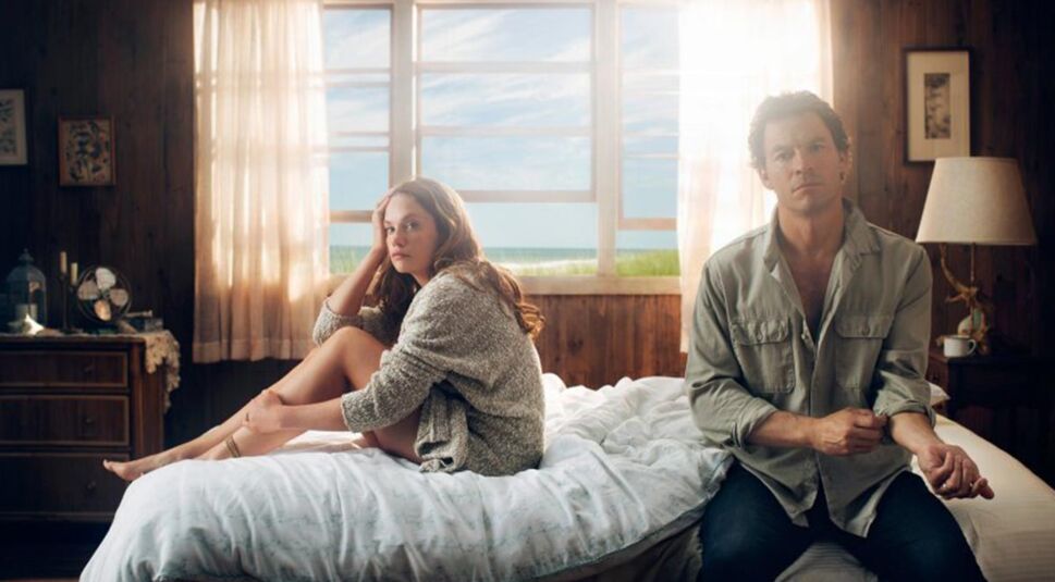 Ruthe Wilson und Dominic West in The Affair 