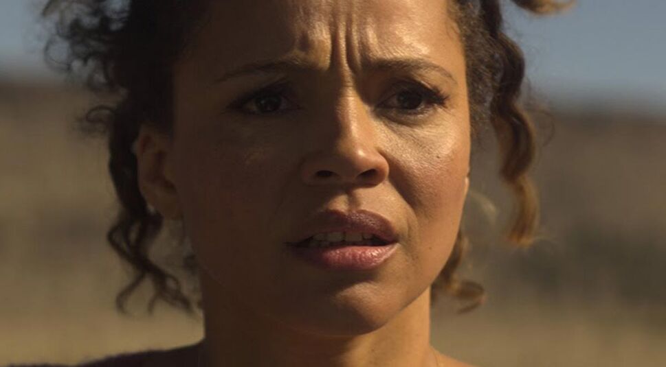 Der Biss der Klapperschlange, Carmen Ejogo