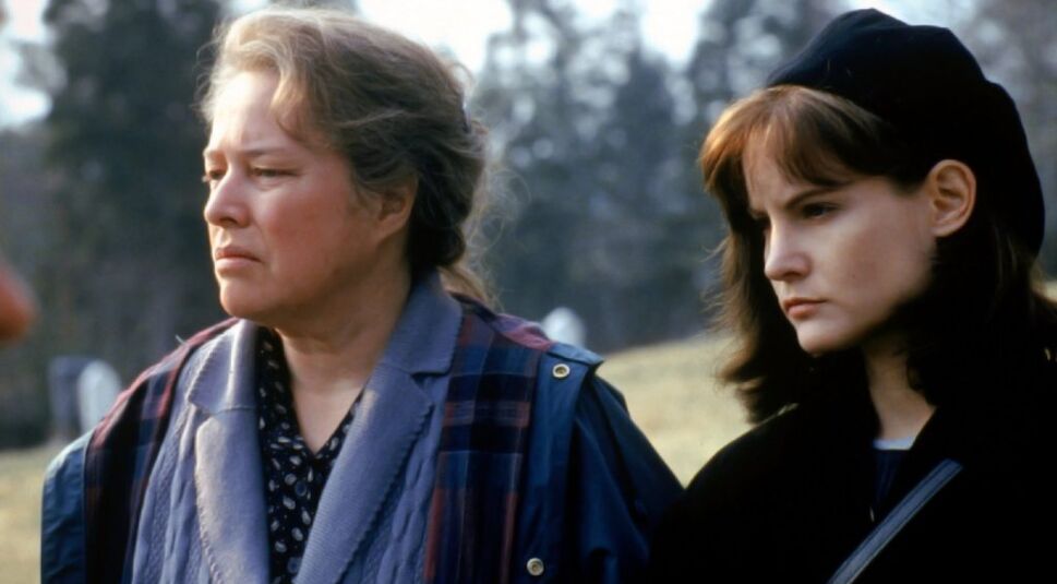 Kathy Bates und Jennifer Jason Leigh in Dolores