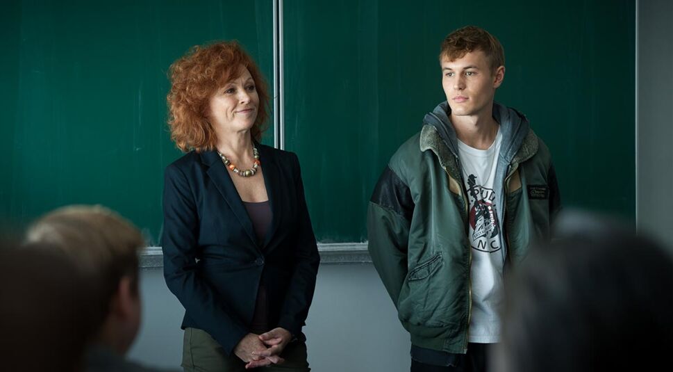 Wir sind die Welle, Ludwig Simon