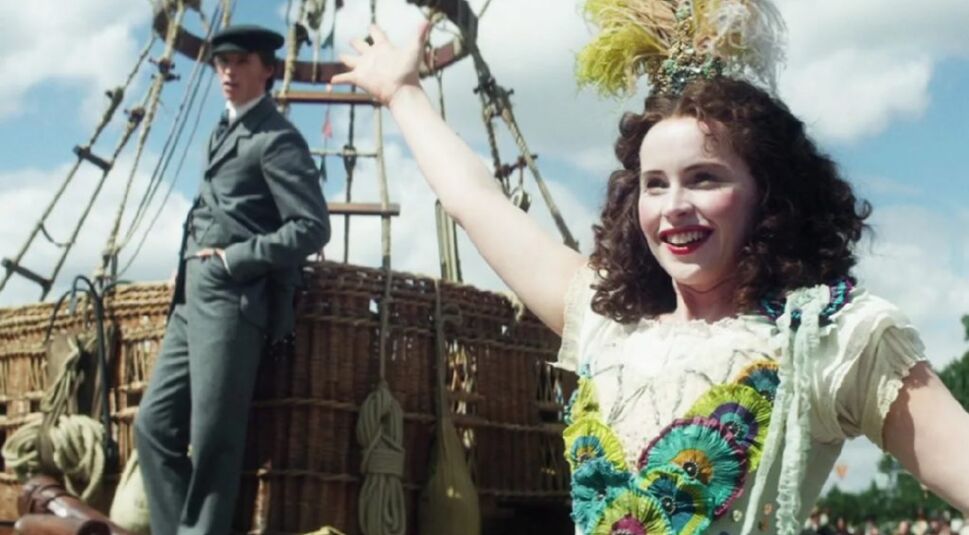 Eddie Redmayne und Felicity Jones in The Aeronauts