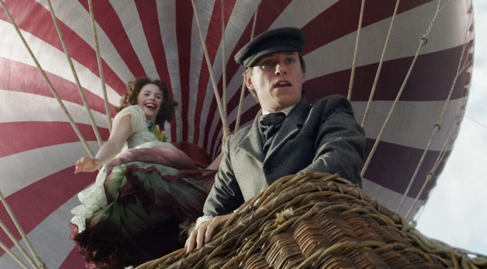 Eddie Redmayne und Felicity Jones in The Aeronauts