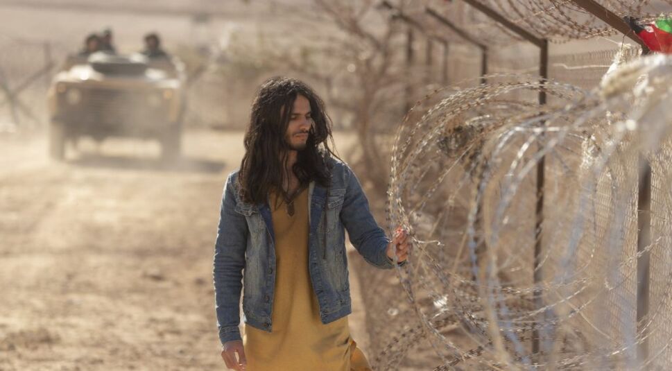 Mehdi Dehbi in Messiah