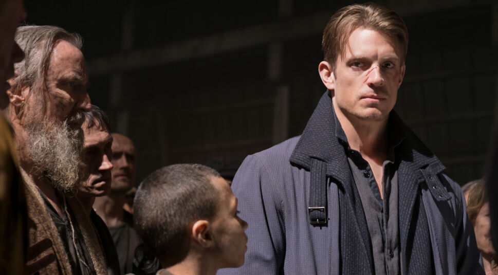 Joel Kinnaman in Altered Carbon