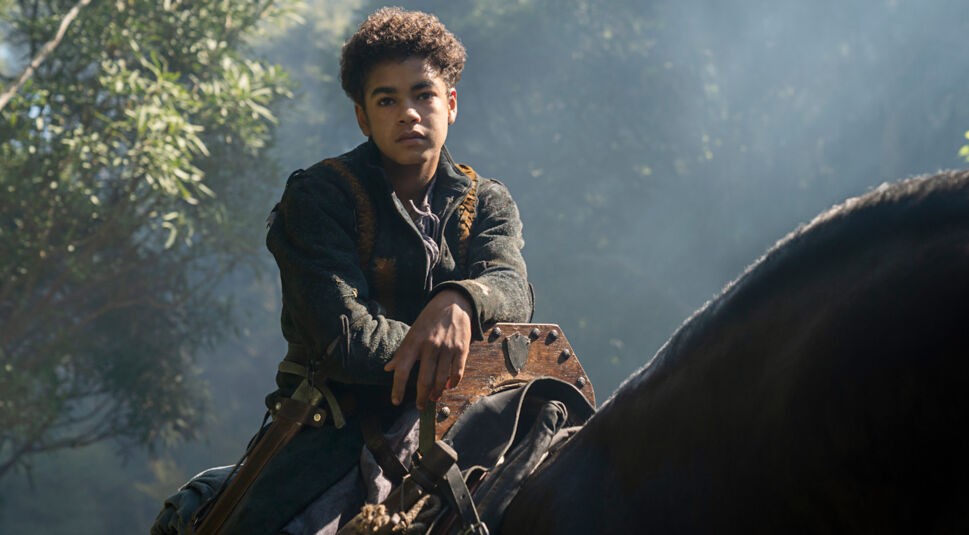 Amir Wilson in Der Brief für den König