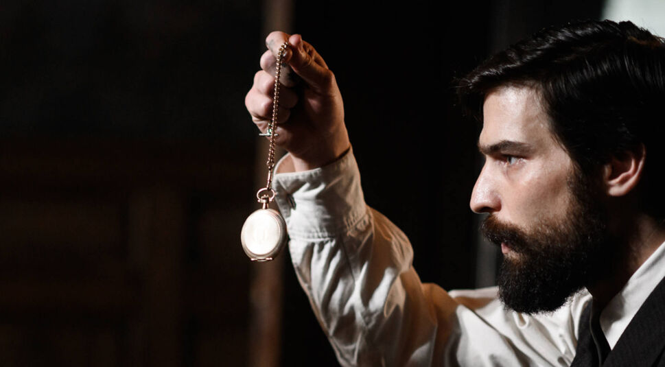 Freud, Netflix, Robert Finster