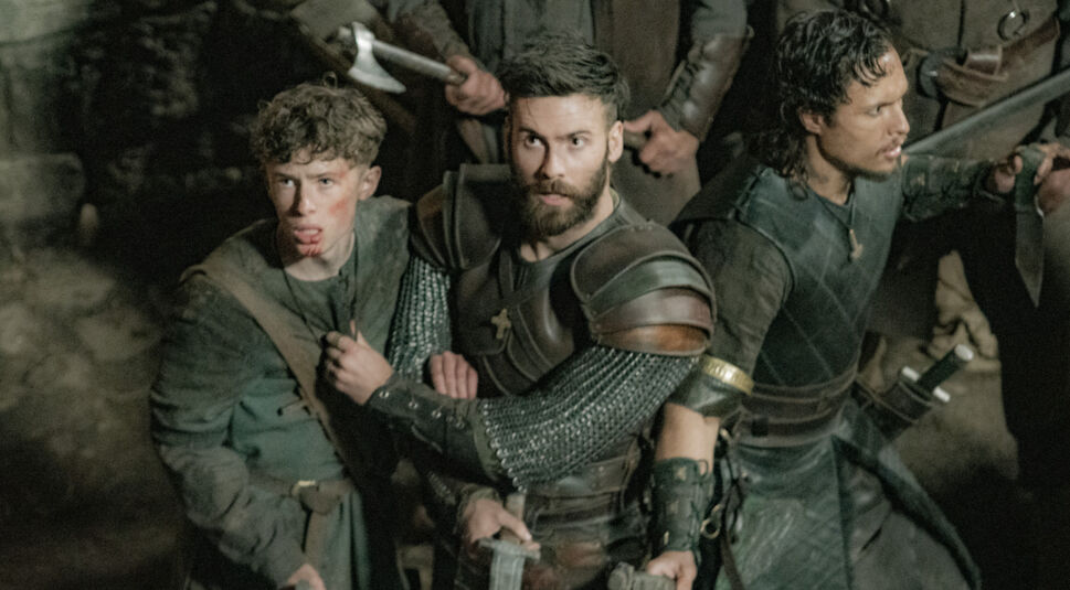Mark Rowley, Finn Elliot und Aenas Fedaravicius in The Last Kingdom