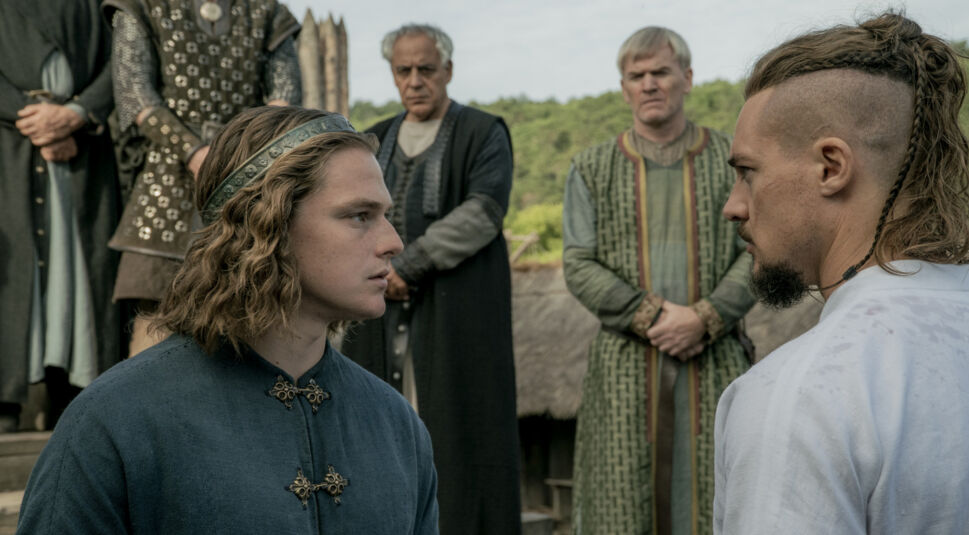 Timothy Innes und Alexander Dreymon in The last Kingdom