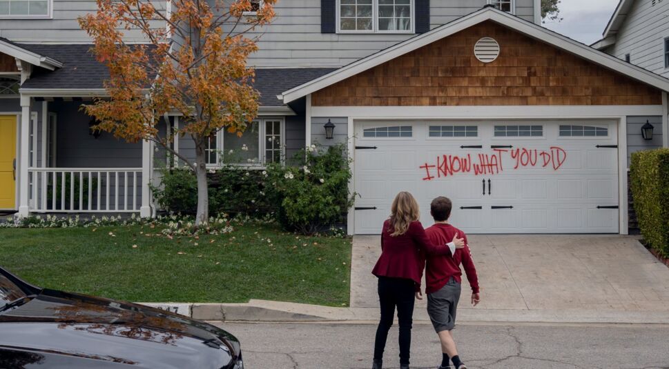 Staffel 2 "Dead to Me"