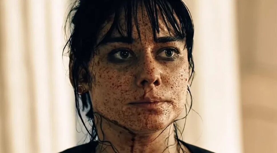 Ana Hartmann in Reality Z