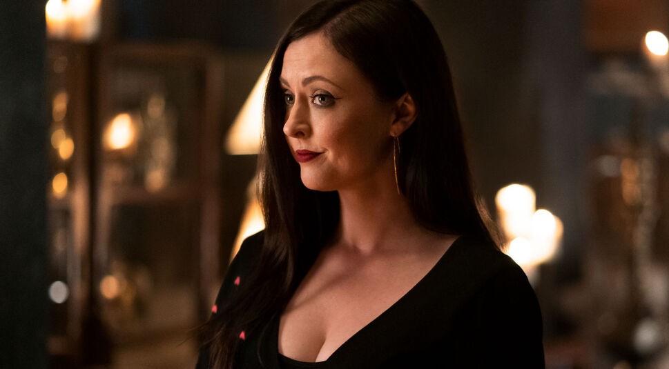 Katherine Isabelle in The Order, Staffel 2