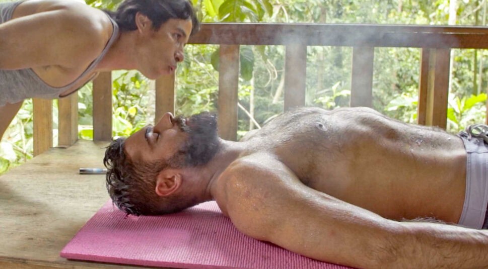 Zac Efron in Um die Welt mit Zac Efron bei Netflix