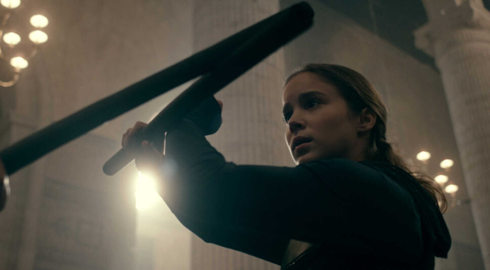 Alba Baptista als Ava in Warrior Nun bei Netflix