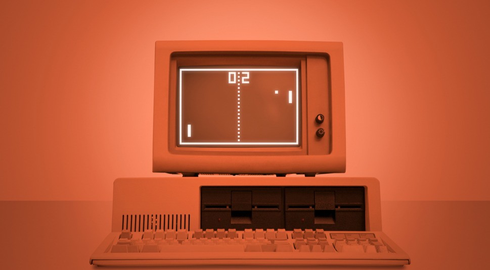 Alter PC mit Tennis-Game in "Geschichte der Videospiele"