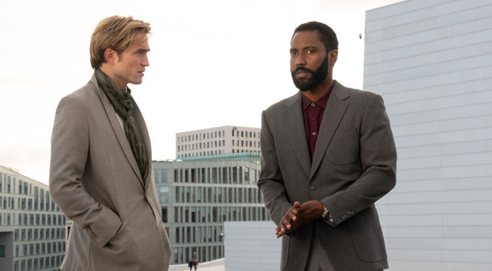 Robert Pattinson und John David Washington in Tenet